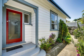 Views on Colenso - Napier Holiday Home